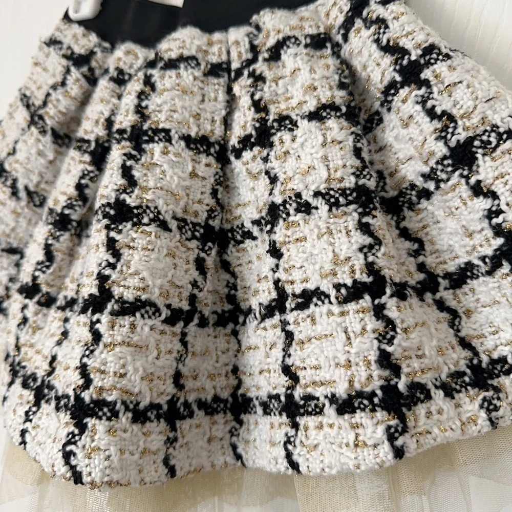 Chic Black and White Plaid Skirt with Headband